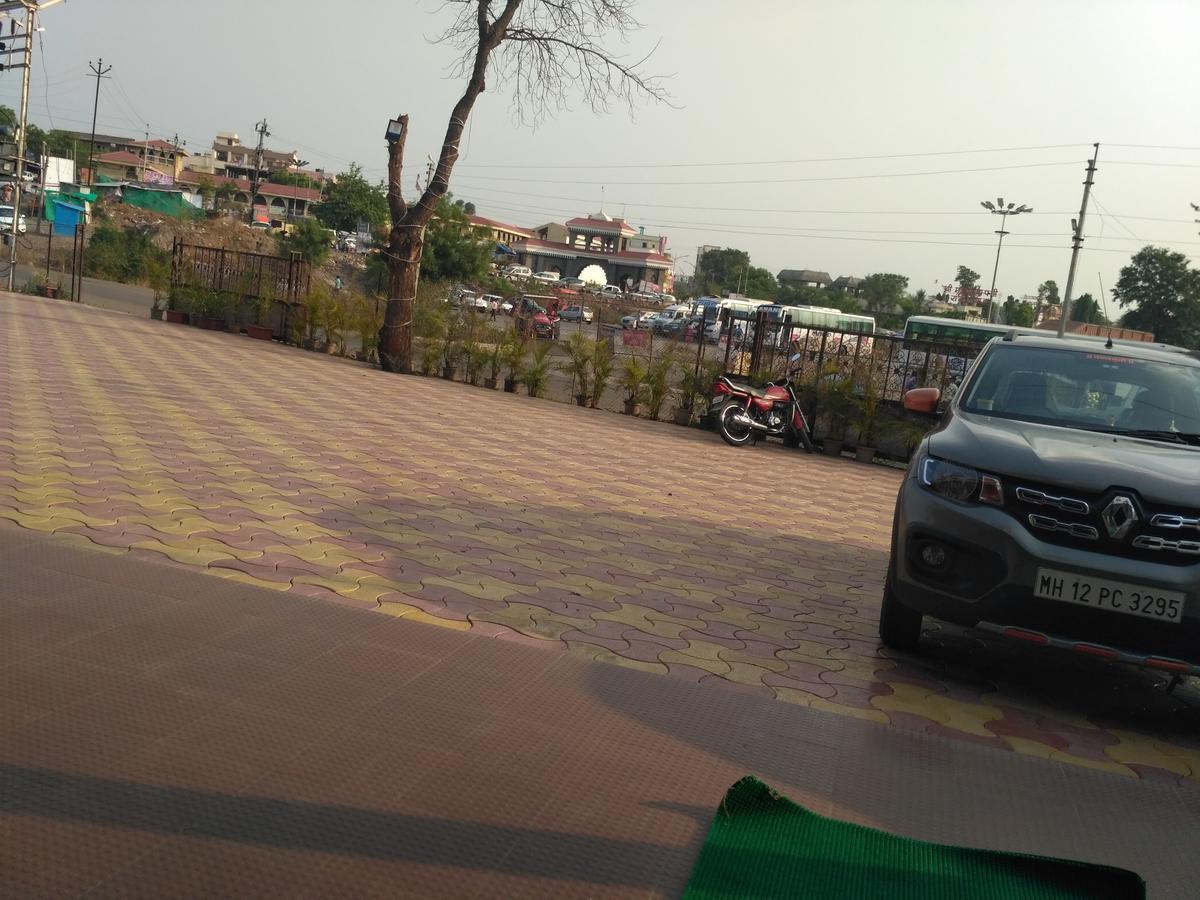 Hotel Morya Garden Ranjangaon Ranjangaon Ganpati Екстериор снимка